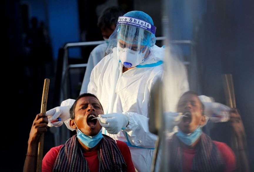 भारतमा ६ महिनायताकै धेरै संक्रमित, एकैदिन ८१ हजार जना थपिए 